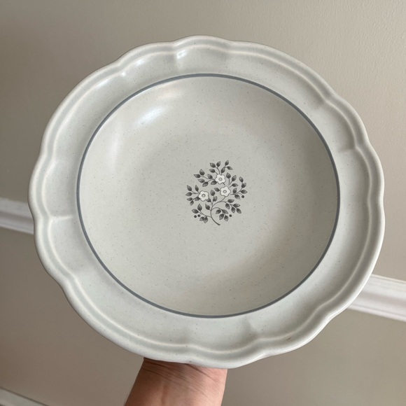 Pfaltzgraff Heirloom Large Rim Soup Bowl 9 1/4” with Floral Accent - Picture 1 of 14